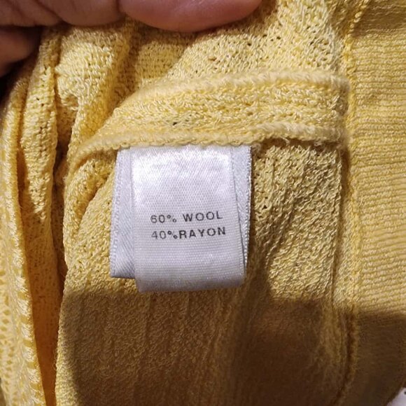 St. John Collection Sequined Top Women's Medium Light Yellow Half Sleeves - Picture 5 of 6